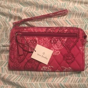 Vera Bradley - Wristlet - Stamped Paisley - NWT